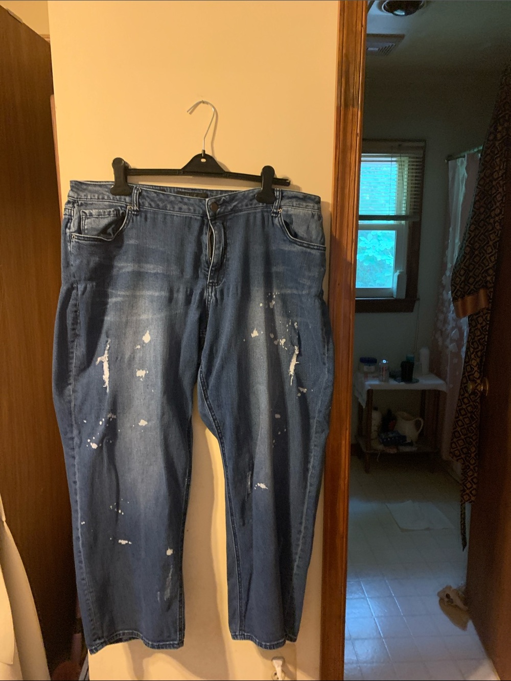 Women's Boyfriend Jeans with Paint-Splatter Detail - Blue